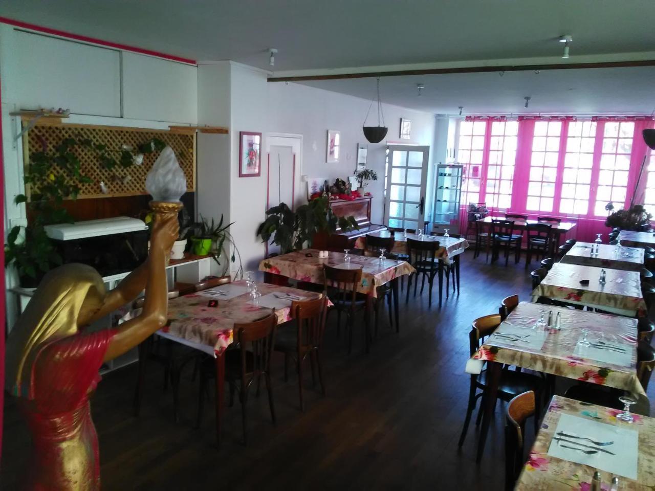 Aigurande Le Relais De La Marche酒店 外观 照片